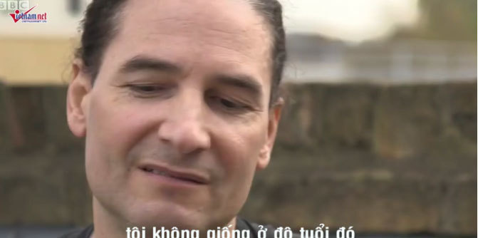 Hơn 30 năm tự tiêm nọc rắn độc vào người