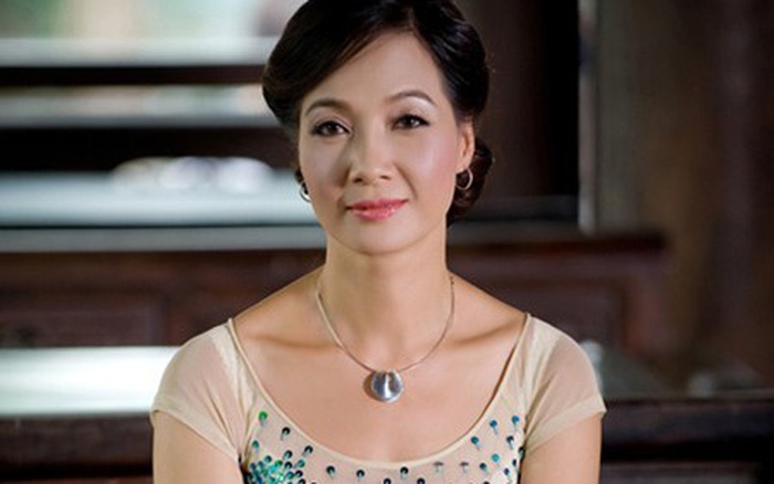 NSND Lê Khanh làm MC