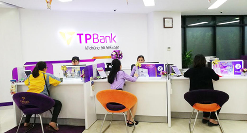 Có tiền trong túi nên mua ô tô hay gửi tiết kiệm?