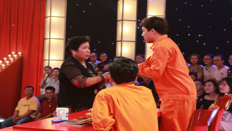 Clip tiết mục thi gây sốt của cô bán chè Kim Dung