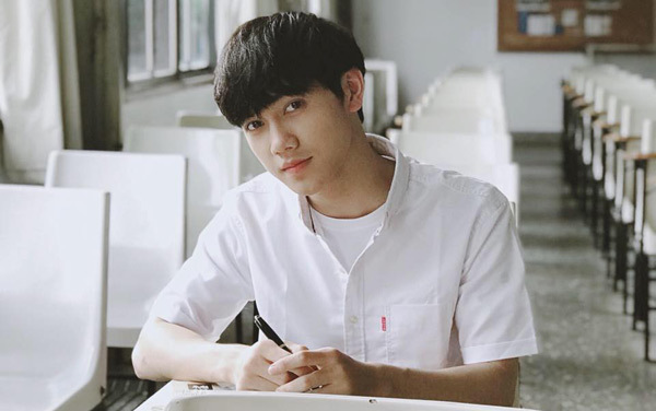 Video 'Hot boy nhặt rau' mash-up 7 hit khủng thu hút dân mạng