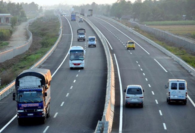 Lưu thông trên cao tốc phải tuân thủ những quy tắc nào?