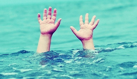 2 học sinh lớp 7 bị cuốn mất tích khi ra sông chơi