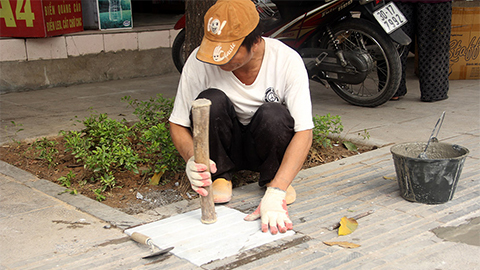 Hà Nội tạm dừng các dự án lát đá vỉa hè