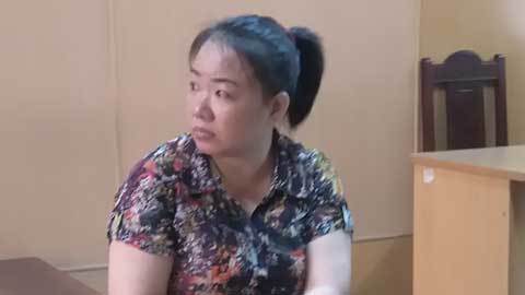 Ma túy ướt mưa, bà trùm thản nhiên mang ra…phơi