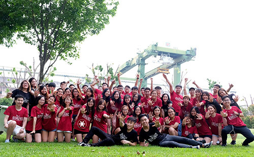 Quẳng gánh lo tài chính du học nhờ học bổng từ SIM