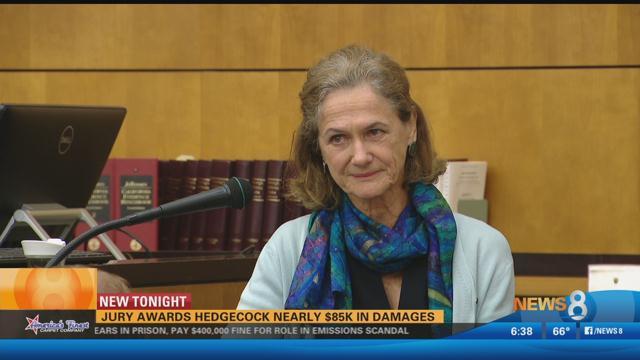 Ngã hỏng ngực giả, vợ cựu thị trưởng được bồi thường 2 tỷ