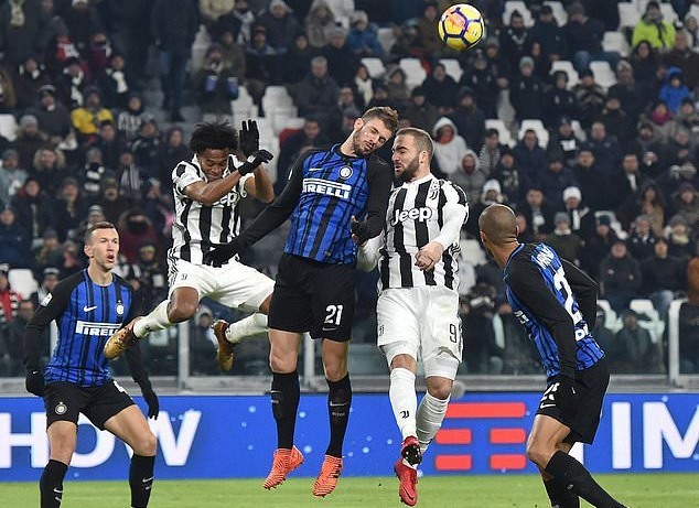 Juventus và Inter bất phân thắng bại ở vòng 16 Serie A