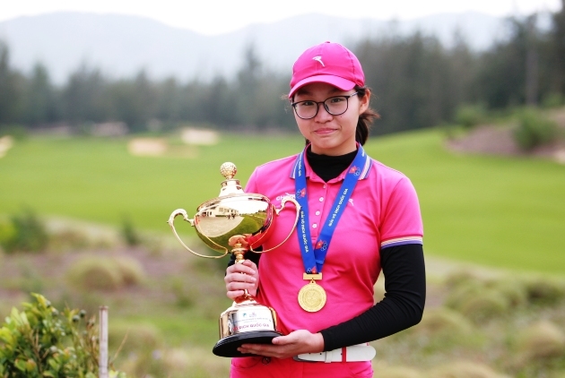 Nữ golfer 14 tuổi đi vào lịch sử golf Việt Nam