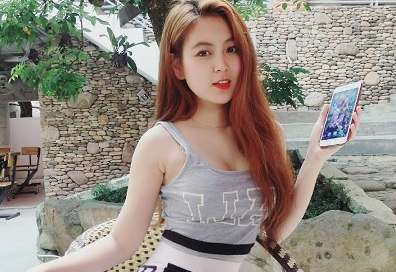 Nữ sinh Sài Gòn được mệnh danh 'hot girl vòng eo 58'