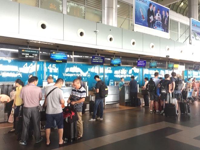 Ai làm lộ thông tin của hành khách đi máy bay?