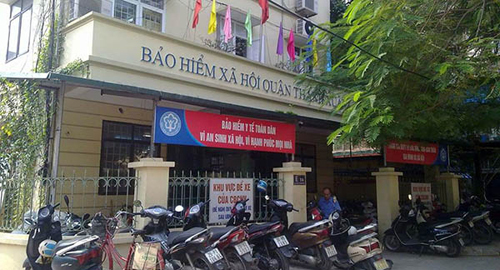 Người làm thủ tục hưu trí ngỡ ngàng với cách quản lý thời 4.0