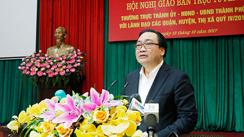 Bí thư HN truy trách nhiệm đá lát vỉa hè ‘bền 70 năm’ vỡ nát