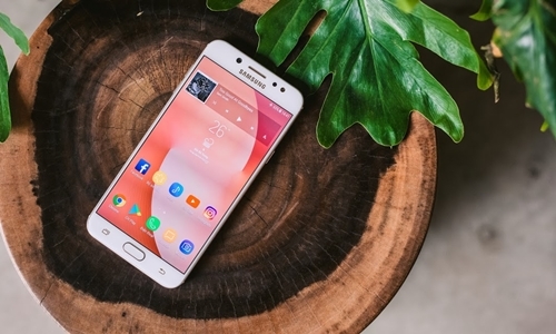 Vì sao Galaxy J7 dẫn đầu phân khúc smartphone tầm trung?