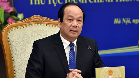 Nhập hàng ngàn ô tô cũ mông má thành ‘cô gái 18’