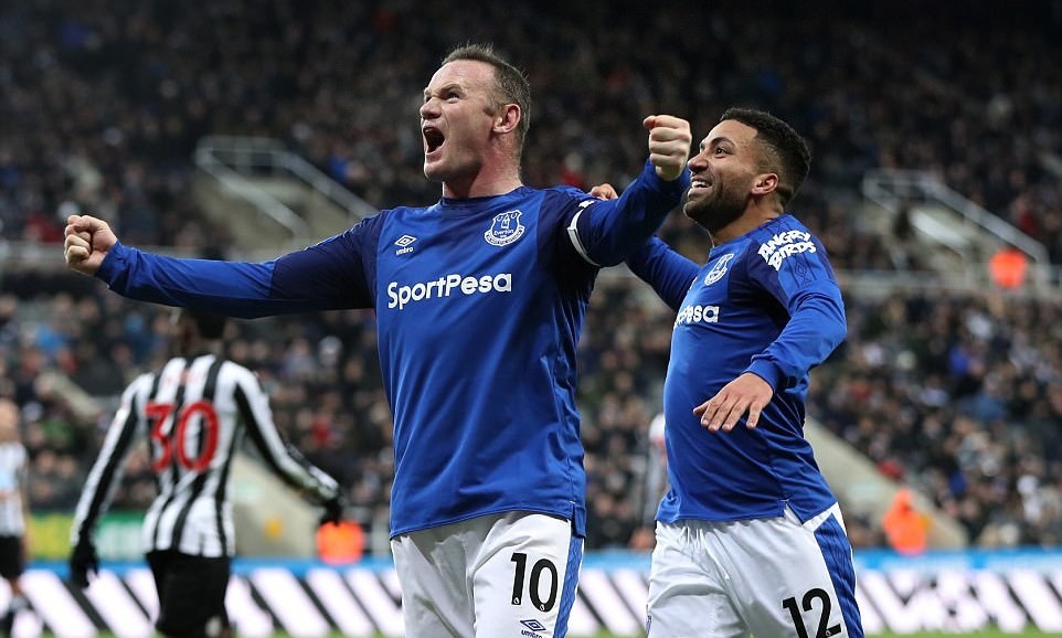 Rooney tỏa sáng, tiếp tục giải cứu Everton