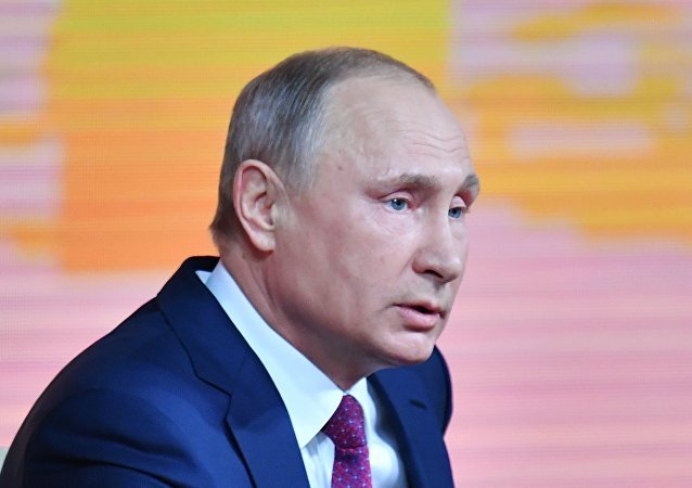 Putin tiết lộ lý do ra tranh cử năm sau