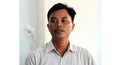 Cách chức chủ tịch xã để mất rừng