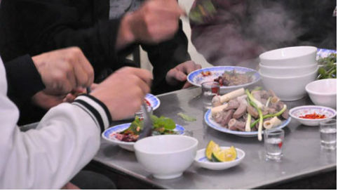 Mắc bệnh nhà giàu do ăn nội tạng heo 6 lần mỗi tuần