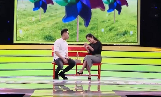 Chàng trai tỏ tình nhạt, khán giả tiếp tục 'ném đá' Vì yêu mà đến