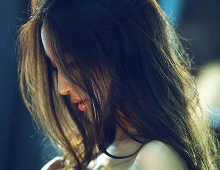 Hot girl 'bắt cá hai tay' bẽ bàng khi bị bạn trai lật tẩy