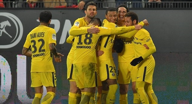 Tam tấu CMN chói sáng, PSG bỏ xa Monaco 9 điểm