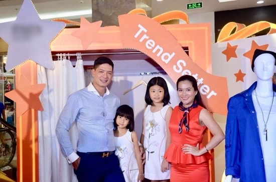 Vợ chồng Bình Minh lần đầu xuất hiện sau scandal với Trương Quỳnh Anh