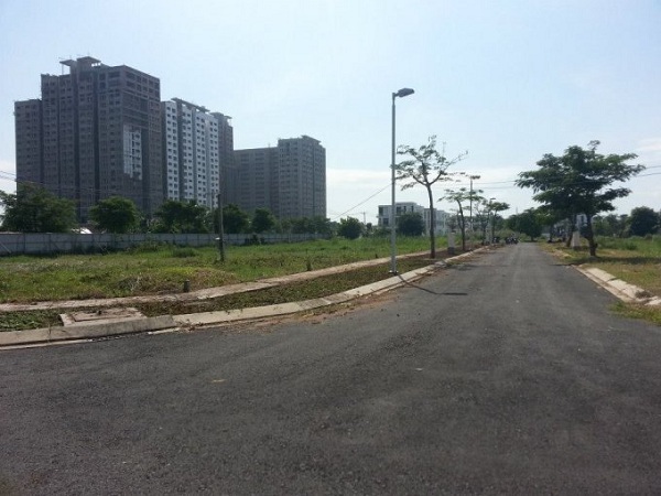 Siết nguồn cung, đất nền vùng ven sốt trở lại