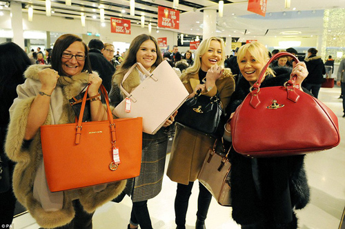 Những cách siêu tiết kiệm khi ‘săn’ hàng hiệu ở nước ngoài