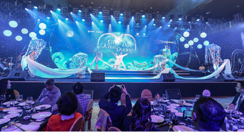 Đêm nghệ thuật tri ân nhà đầu tư biệt thự Bãi Kem