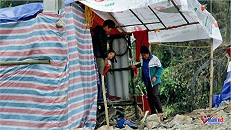 Hòa Bình: Nửa đêm nghe tiếng xe tải tưởng lở núi