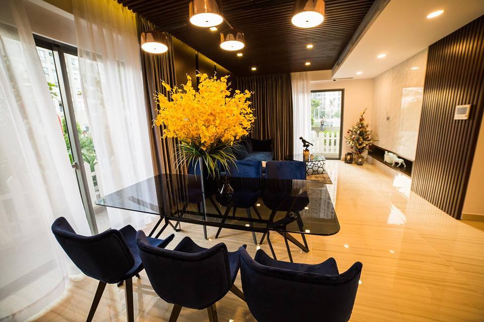 Căn hộ mới xa hoa và tủ hàng hiệu đắt đỏ của Vũ Khắc Tiệp