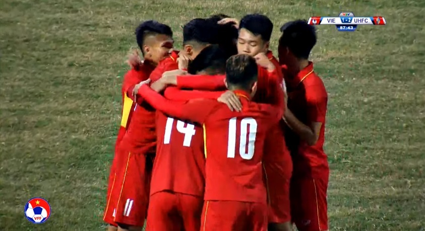 U23 Việt Nam 2-3 Ulsan Huyndai: Tuyệt phẩm lốp bóng của Đức Chinh