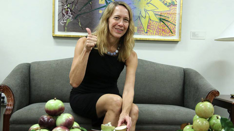 Tổng lãnh sự Mỹ mê mệt trái cây ngon nhất Việt Nam