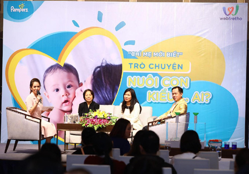 Chuyên gia giúp mẹ Việt tự tin nuôi con khoa học