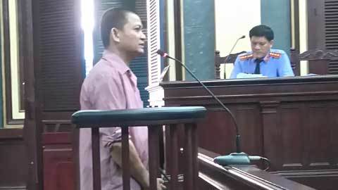 Kẻ giết vợ, bỏ xác vào thùng phi nức nở kêu oan