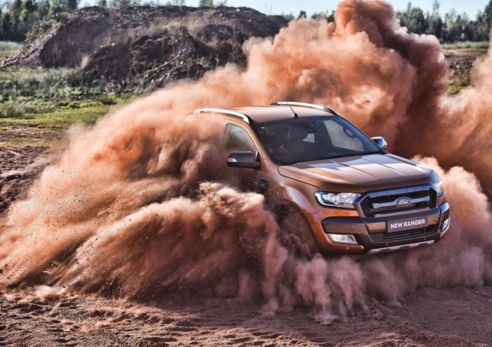 8 mẫu xe bán tải đáng chú ý dịp cuối năm tại Việt Nam