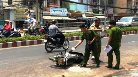 Bị bạn trai cũ tạt axit khi có người tình mới