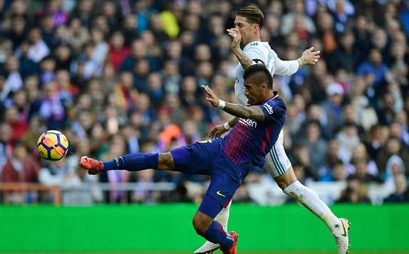 Real Madrid 0-0 Barcelona: Paulinho phút 30