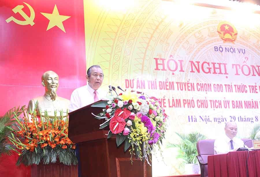 Tăng cường tri thức trẻ ưu tú về làm Phó Chủ tịch UBND xã 64 huyện nghèo