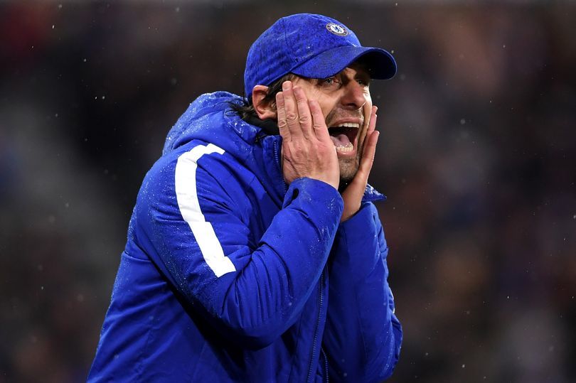 Conte giục sếp Chelsea: Hãy bơm tiền để tôi mua sắm!