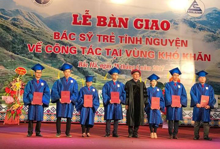 Nhiều bác sĩ trẻ về các huyện nghèo