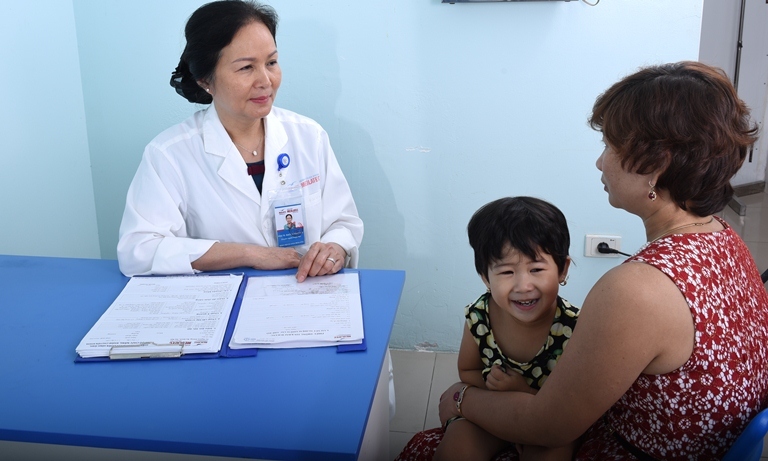 PGS. TS Bạch Khánh Hòa: U50 vẫn ‘tiếp lửa’ đam mê