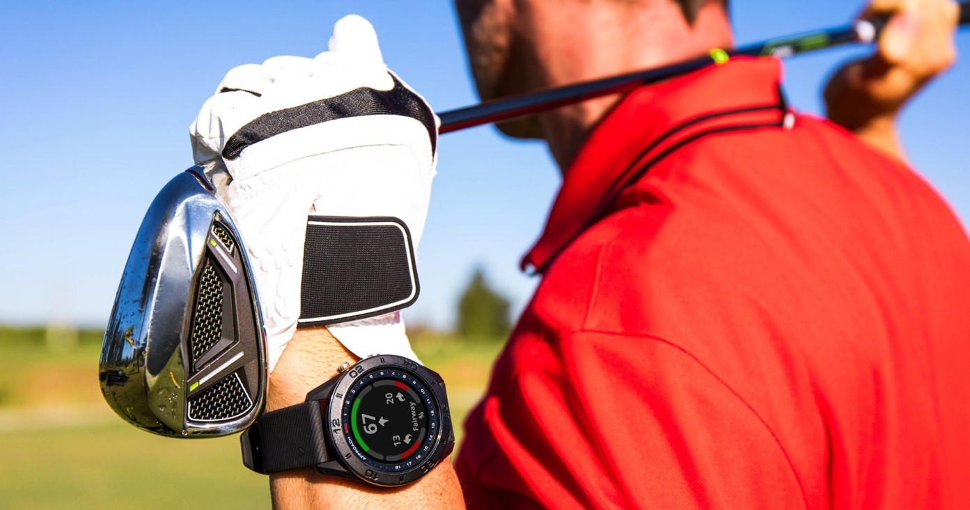 Approach S60- đồng hồ hỗ trợ chơi golf sành điệu