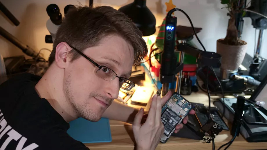 Edward Snowden ra ứng dụng biến máy Android thành máy giám sát cá nhân