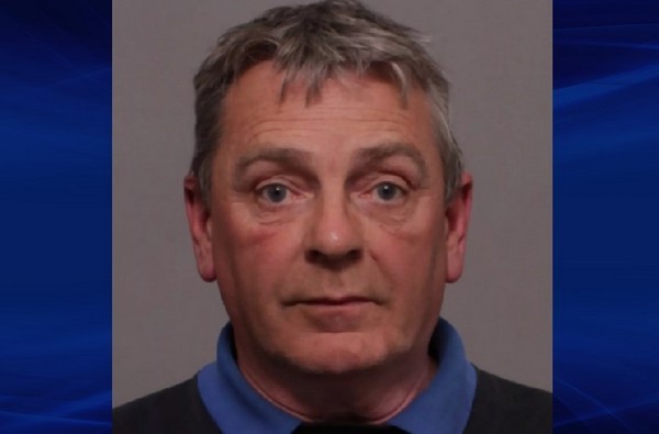 Gây tai nạn chết người vì vừa lái xe vừa... xem phim khiêu dâm