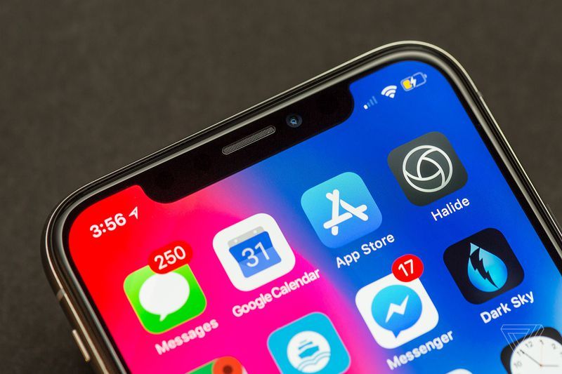 Apple trở lại thị trường TQ nhờ iPhone X