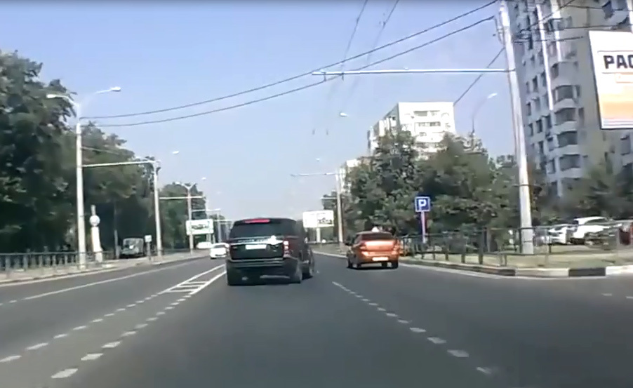 Những pha tai nạn không tưởng lọt vào camera hành trình