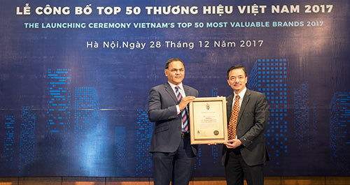 MobiFone nhận giải Thương hiệu đắt giá Việt Nam 2017