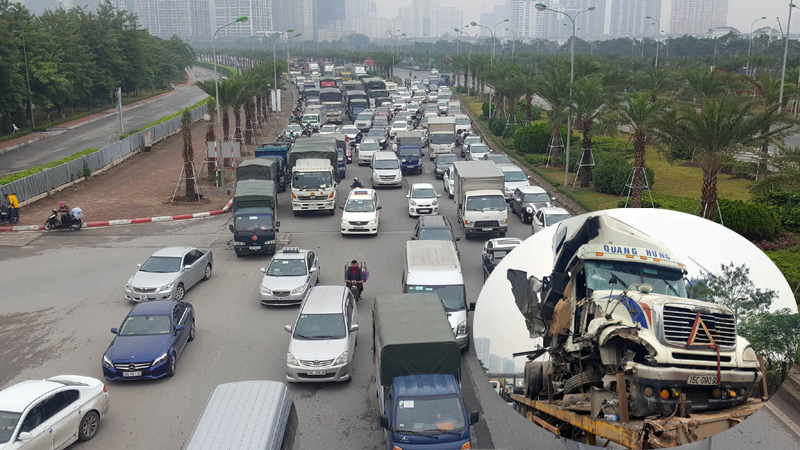 Tai nạn 4 ô tô, đại lộ Thăng Long ùn tắc cục bộ